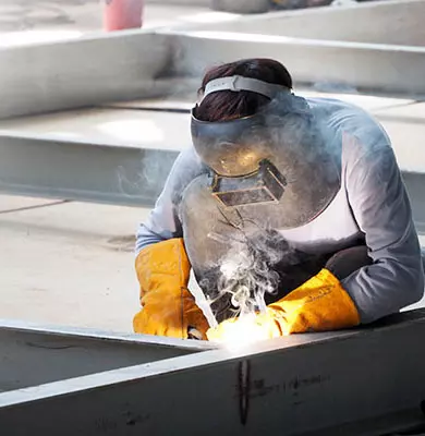 Schweißer bei der Arbeit