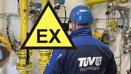 Ex-Anlage, Explosionsschutz, Prüfer vor Rohrleitungen